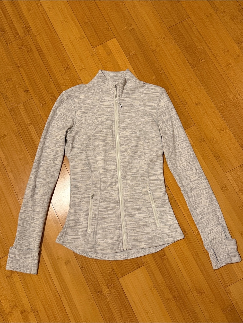 Lululemon Define Light Gray
Full-Zip Womens Size 4
